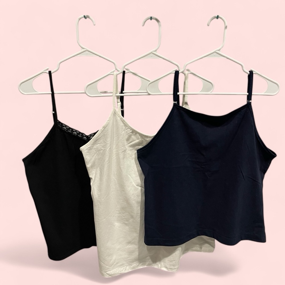 Y2k bundle of 3 cami tops size XL-1X white black navy